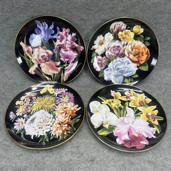 Danbury Mint Other - Vintage Set of 4 Danbury Mint from The Flower Gardens of Count Bernadotte Plates